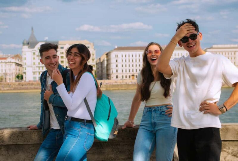 PRIVATE Budapest by Nights: GUIDED tour whit WINE tasting - A Deep Dive into the Budapest by Night Experience
