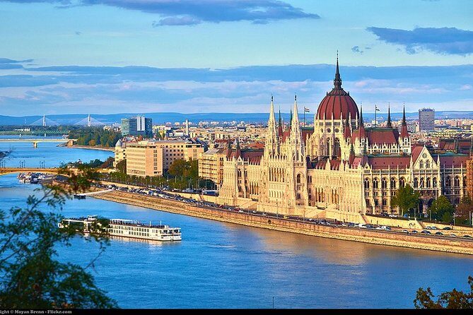 Private Budapest Sightseeing Tour: Royal Castle, Heroes Square, Chain Bridge - FAQ