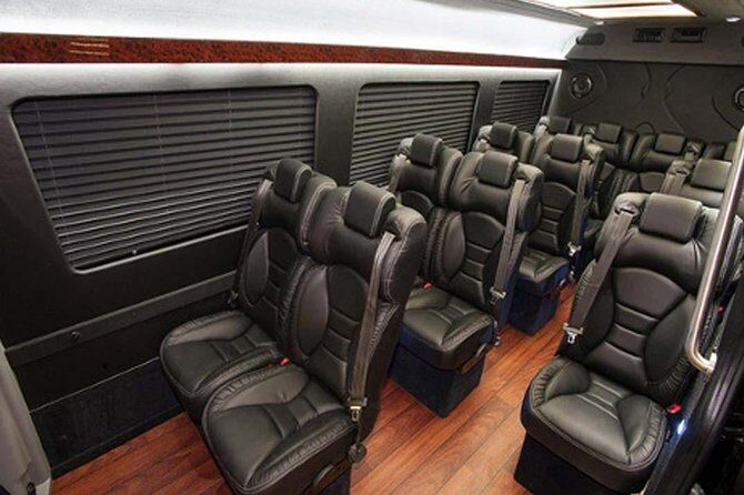 Private Bus or Limo Transfer Orlando Airport to Theme Park Hotels - Key Points