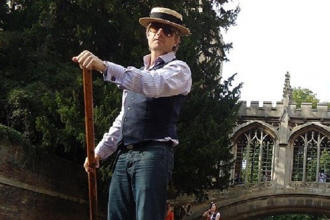 Private Cambridge Punting Tour - Exploring the Details of the Cambridge Punting Tour