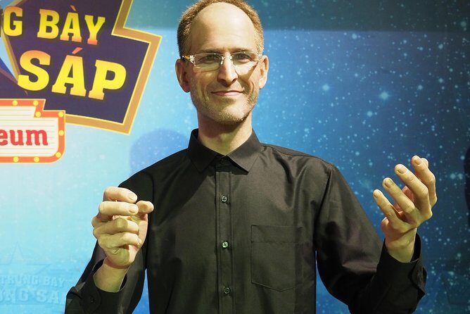 Private car and cable car ticket to the Ba Na hills and Golden Bridge - Who Should Book This Tour?