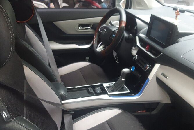 Private Car Ha Noi Airport Transfer - The Experience in Detail