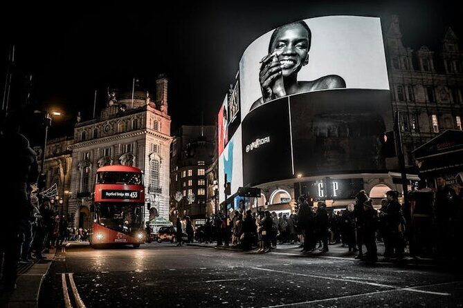 Private Car Tour in London by Night - The Experience in Detail