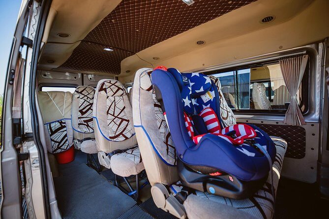 Private car transfer from Hue to Da nang or Hoi An via Hai van Pass - A Scenic, Comfortable Ride from Hue to Hoi An or Da Nang