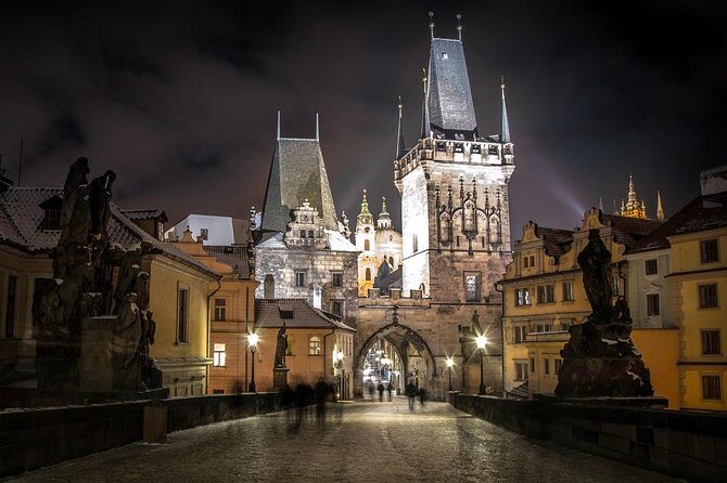 Private Car Transfer from Vienna to Prague with 2h of Sightseeing - A Closer Look at the Experience