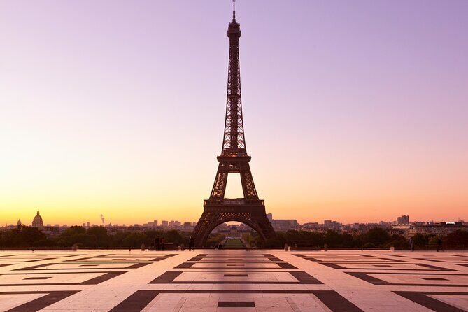 Private car with a driver in Paris - Price and Value: Is It Worth It?