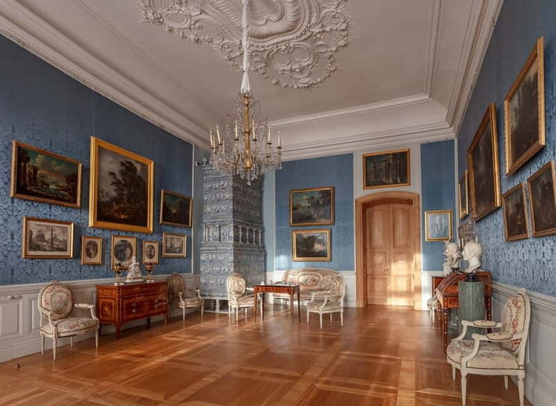 Private Castle tour from Riga:Rundale, Bauska+Hill of Cross - Exploring Latvia’s Regal and Sacred Heritage