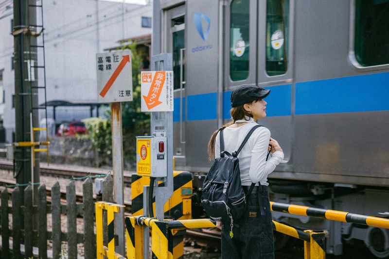 Private Casual Photo Session in Tokyo with Professional Photographer - Shinjuku or a quieter neighborhood?