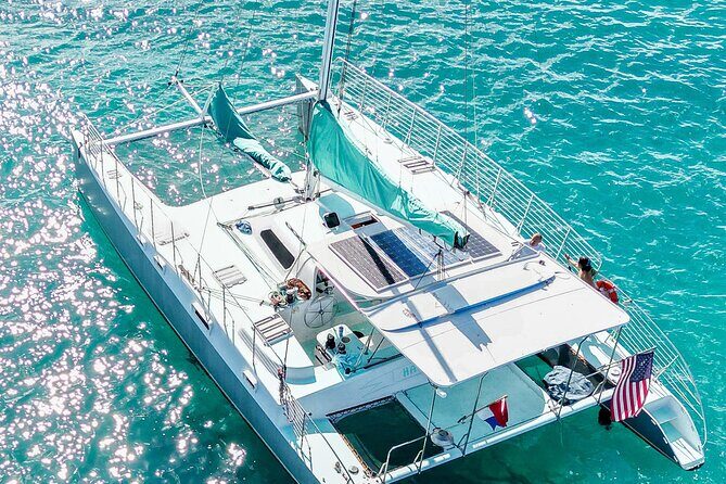 Private Catamaran Charter in Waikiki (1-6 Guests) - The Sum Up