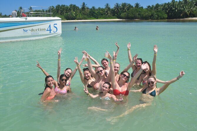 Private Catamaran Cruise with Slide & unlimited drinks - FAQ