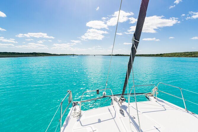 Private Catamaran Tour - A Deep Dive into the Bacalar Catamaran Tour Experience