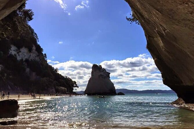 [PRIVATE] Cathedral Cove and Hot Water Beach - Authentic Traveler Insights
