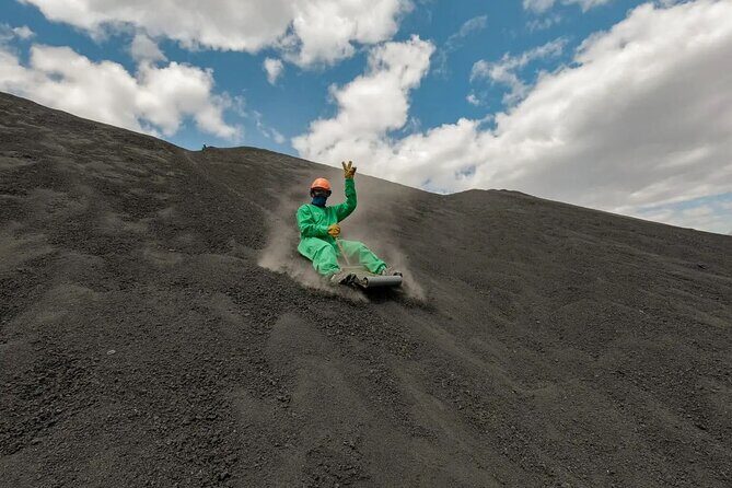 Private Cerro Negro Sandboarding - Key Points