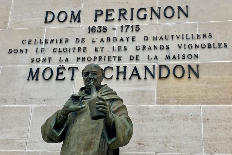 Private Champagne Moet et Chandon Veuve Clicquot by Mercedes - Detailed Review: Beyond the Basics