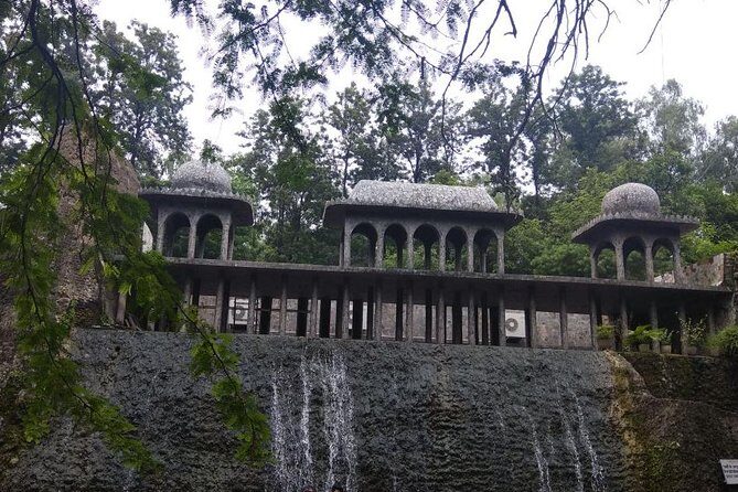 Private Chandigarh Sightseeing City Tour - Gardens, Lakes, and Natural Beauty