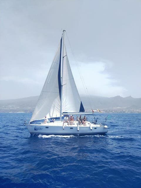 Private charter on sailboat - coastal trip with snorkeling in the bay - Practical Details & What to Know