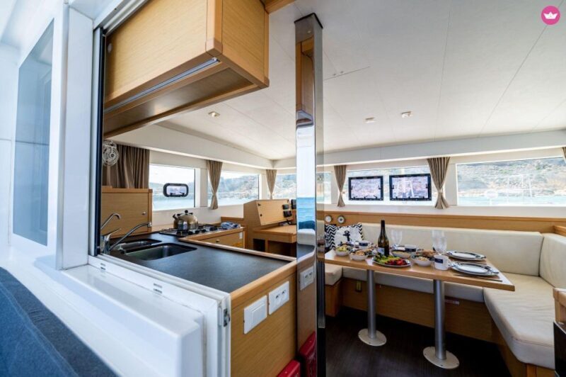 Private Charter to Comino & Surroundings - Exploring the Experience: A Deep Dive into the Day