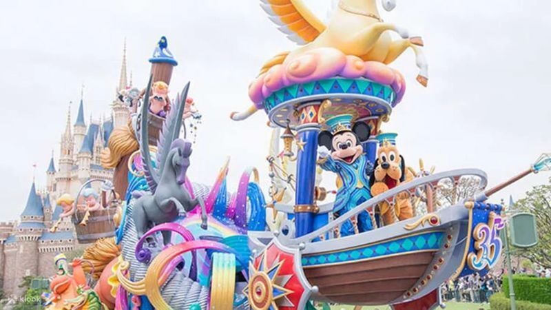 Private Chartered Car: Tokyo City to Tokyo Disneyland/Mount Fuji/Karuizawa/Nagano/Niigata and other areas - Where the service earns its keep