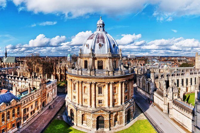 Private Chauffeured Minivan Tour of Oxford from London with a Blue Badge Guide - The Sum Up