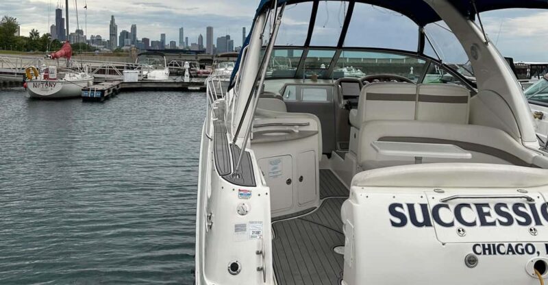 Private Chicago Boat Rental - Explore Chicago's Skyline - An Introduction to the Experience