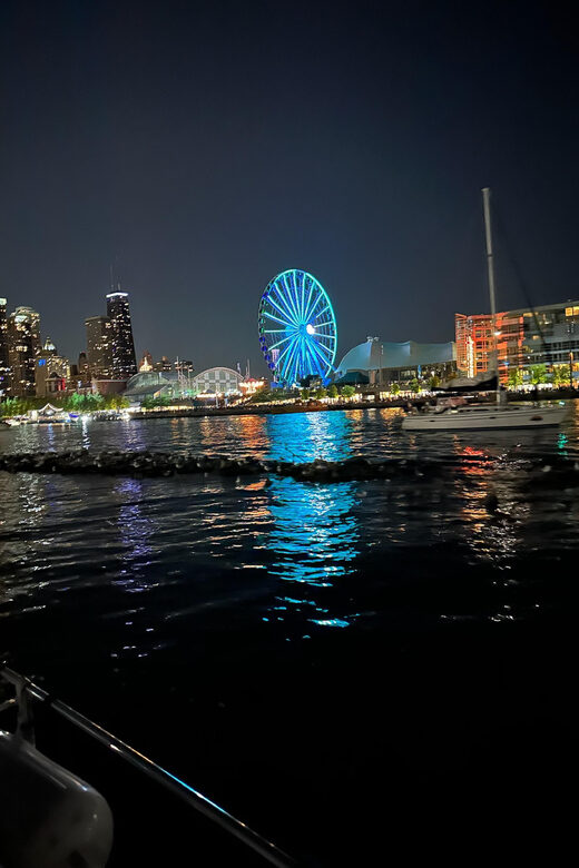 Private Chicago Boat Rental - Explore Chicago's Skyline - Authentic Guest Perspectives