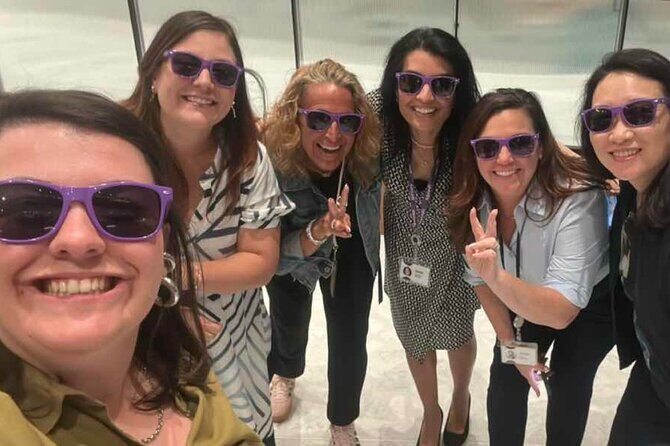 Private Chicago Scavenger Hunts City Adventure - Exploring Chicago Through a New Lens