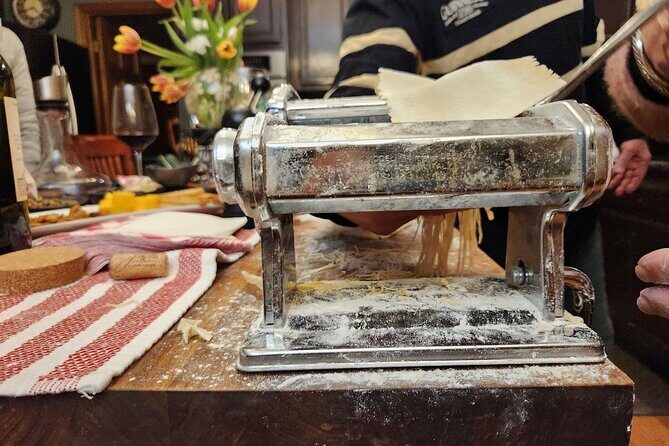 Private Chicago-style deep dish pizza or pasta making class - Authenticity and Cultural Value