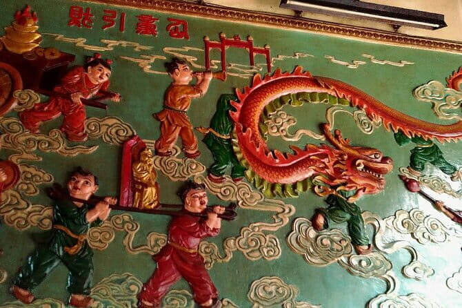 Private China Town Walking Tour in Ho Chi Minh City - Starting at Binh Tay Market: A Window into Chinese-Vietnamese Commerce