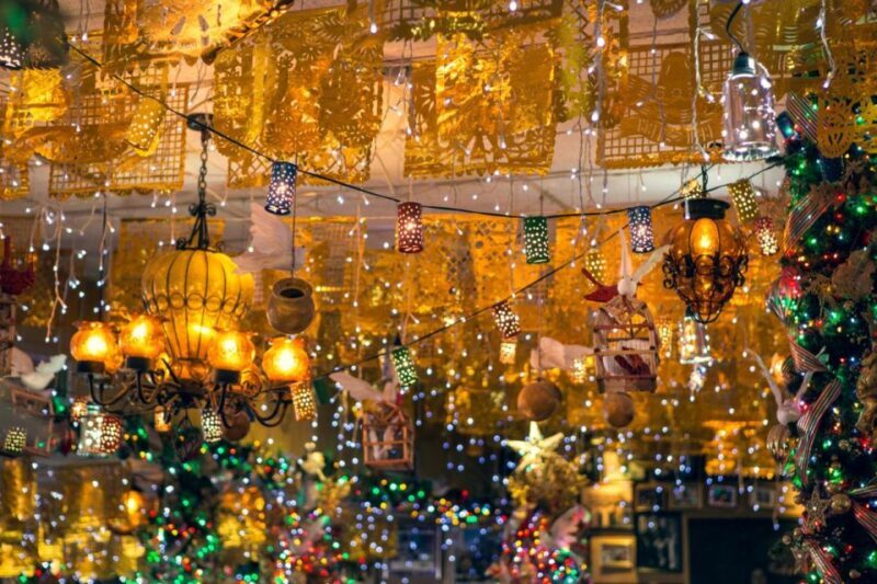 Private Christmas Stroll: San Antonios Festive Gems - Key Points