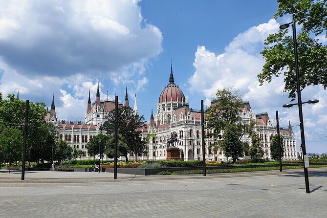 Private city tour by van - FAQ