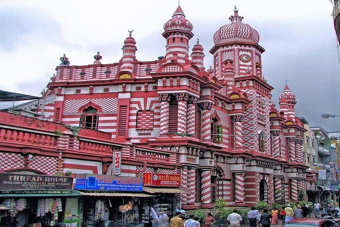 Private City tour in Colombo By tuk tuks or Cars - FAQ