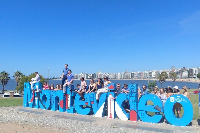 Private City Tour in Montevideo - Key Points
