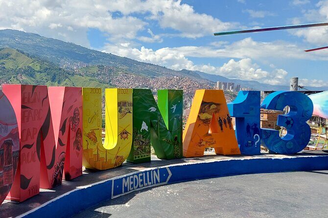 Private City Tour of Medellin with Metrocable and Commune 13 - In-Depth Review: What to Expect and Why It Matters