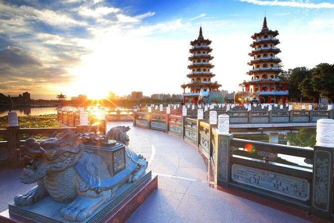 Private Classic Kaohsiung Day Tour - Exploring Kaohsiung on a Private Full-Day Tour