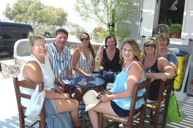 Private Classic Santorini Panorama: Visit the most popular destinations! - What to Expect from the Private Transportation and Guides