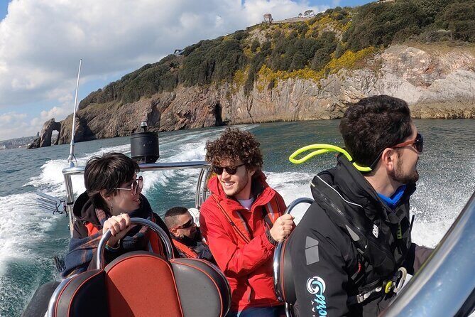 Private Coastal Boat Tour in Torquay - Who Should Consider This Tour?