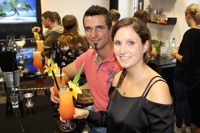 Private cocktail workshop with professional bartender in Trier - Key Points