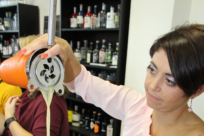 Private cocktail workshop with professional bartender in Trier - FAQ