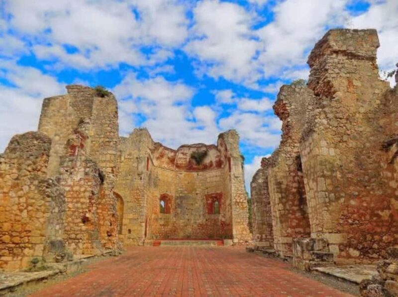 Private Colonial Zone Heritage Walk Guided by a Local Artist - Exploring Lisbon’s Colonial Heritage with a Local Artist