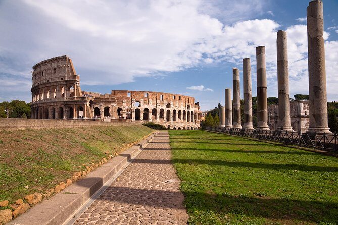 Private Colosseum Roman Forum and Palatine Hill with pick-up - FAQs