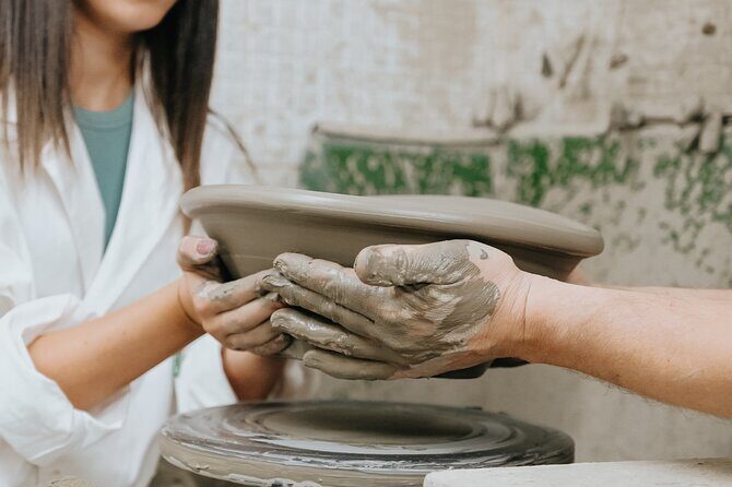 Private course of Apulian Ceramics in Masseria - An In-Depth Look at the Apulian Ceramics Course