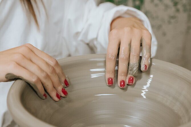 Private course of Apulian Ceramics in Masseria - Frequently Asked Questions
