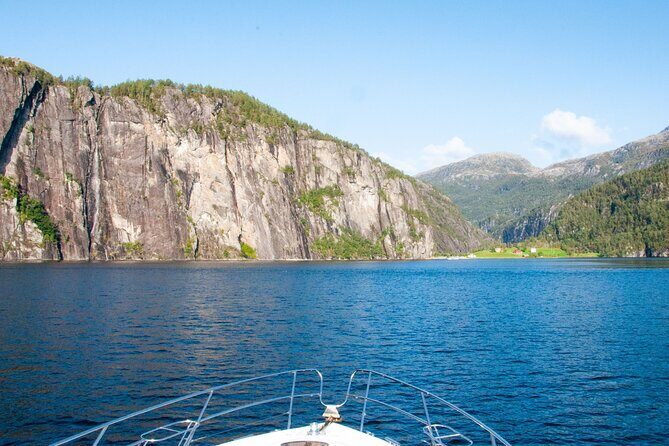 Private cruise - Fjord and waterfalls cruise to Modal- Mostraumen - FAQ