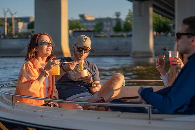 Private Cruise on Vistula in Warsaw for 4 with our Helmsman - The Sum Up: Who Is This Tour For?