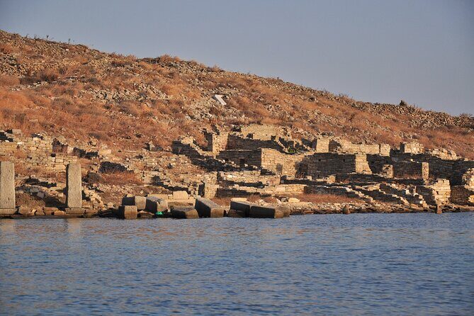 Private Cruise: PAROS  DELOS  RHENIA - MYKONOS - A Closer Look at the Experience