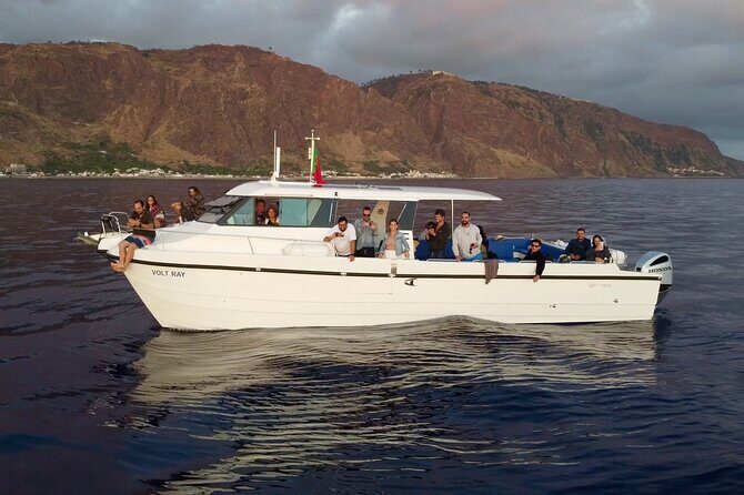 Private Cruise to Calheta and Caniçal Coasts - FAQ
