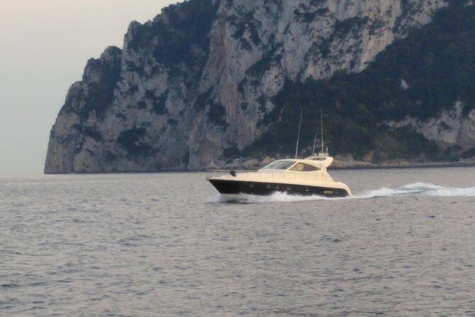 Private Cruise to Capri from Sorrento - yacht 50' - Key Points