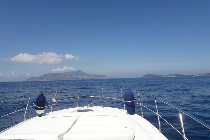 Private Cruise to Ischia and Procida - Yacht 40' - In Summary