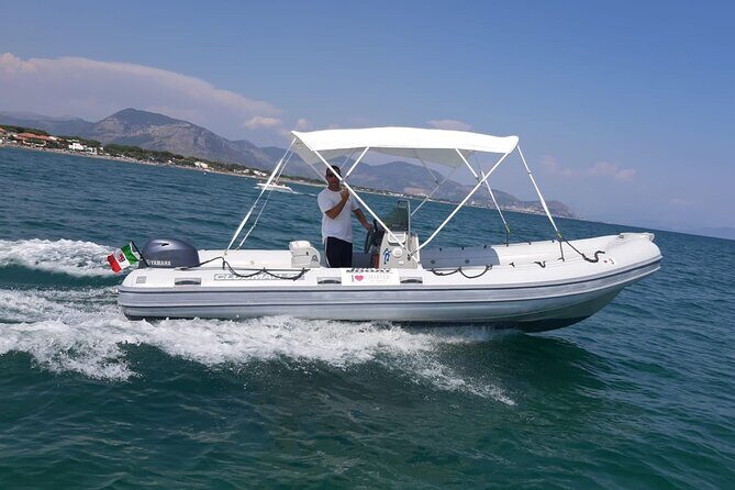 Private Cruise to the Pontine Islands on board the Clubman 21 dinghy - Key Points
