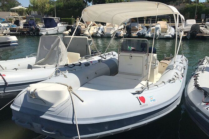 Private Cruise to the Pontine Islands on board the Clubman 21 dinghy - A Deep Dive into the Pontine Islands Private Cruise